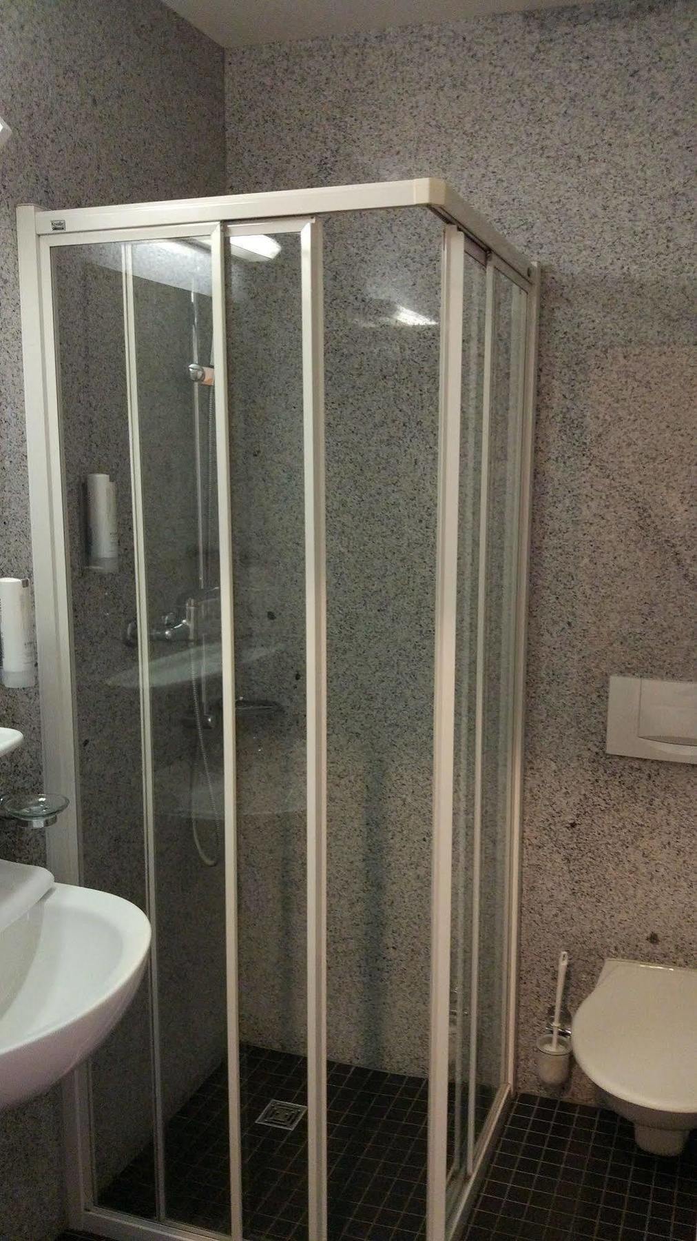 Tailormade Hotel Stans Sued Ngoại thất bức ảnh
